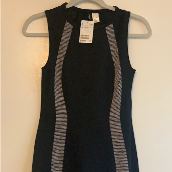 LBD - H&M - Picture 3 of 3